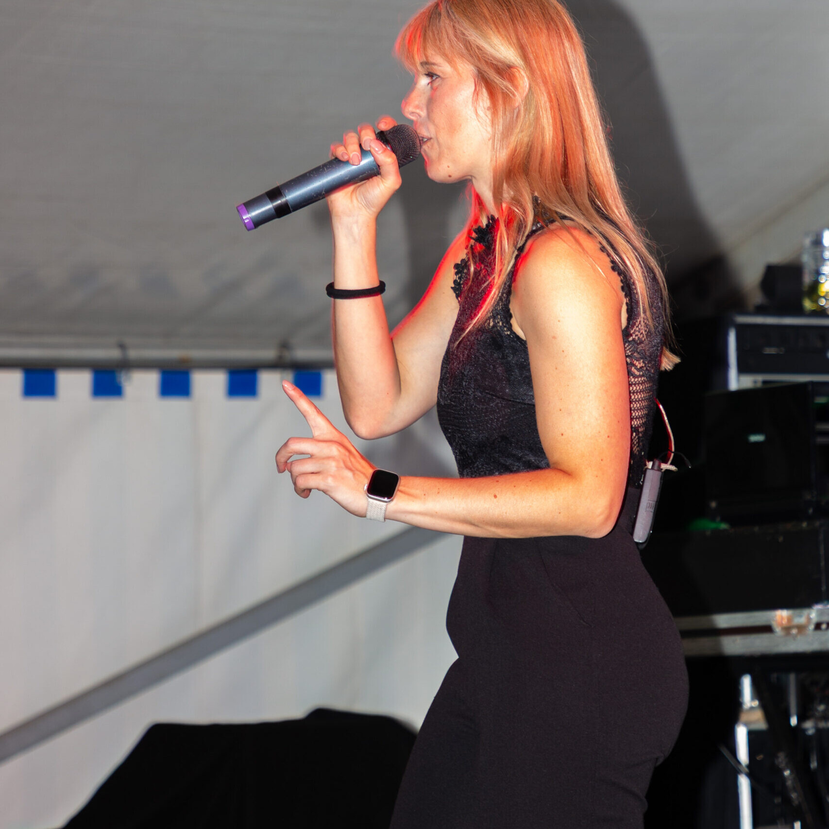 Amelie scaled uai Amelie – Orange.Partyband – Live-Band für Hochzeit, Events & Party