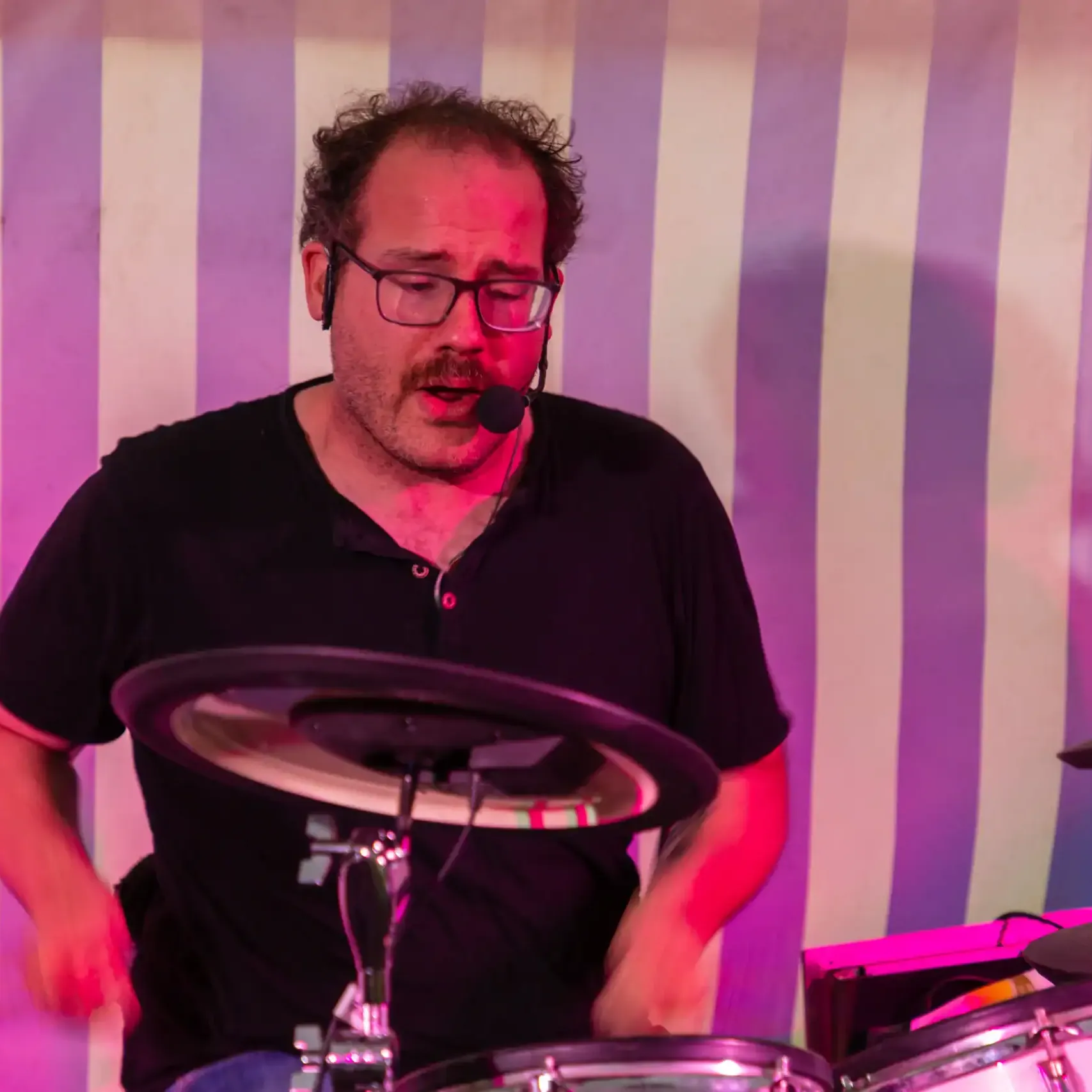 Basti drums scaled uai Basti_drums – Orange.Partyband – Live-Band für Hochzeit, Events & Party