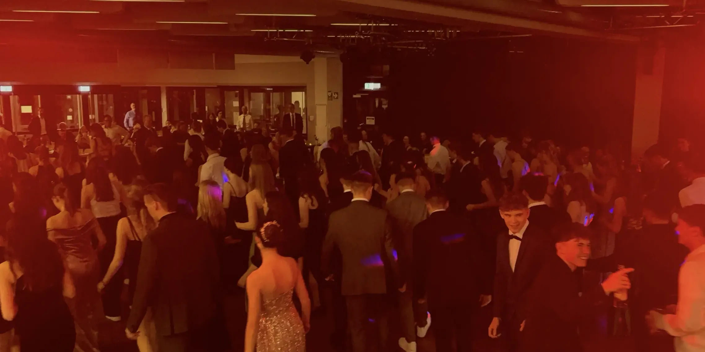 IMG 20241124 000545.JPG compressed uai IMG_20241124_000545.JPG_compressed – Orange.Partyband – Live-Band für Hochzeit, Events & Party