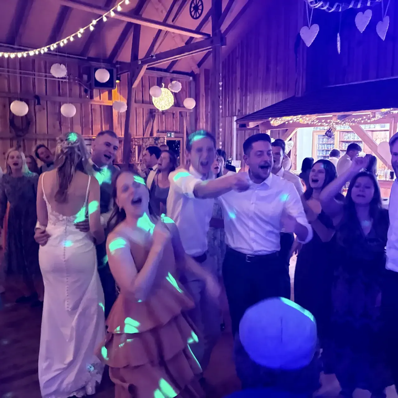 IMG 20250907 002739.HEIC compressed uai IMG_20250907_002739.HEIC_compressed – Orange.Partyband – Live-Band für Hochzeit, Events & Party