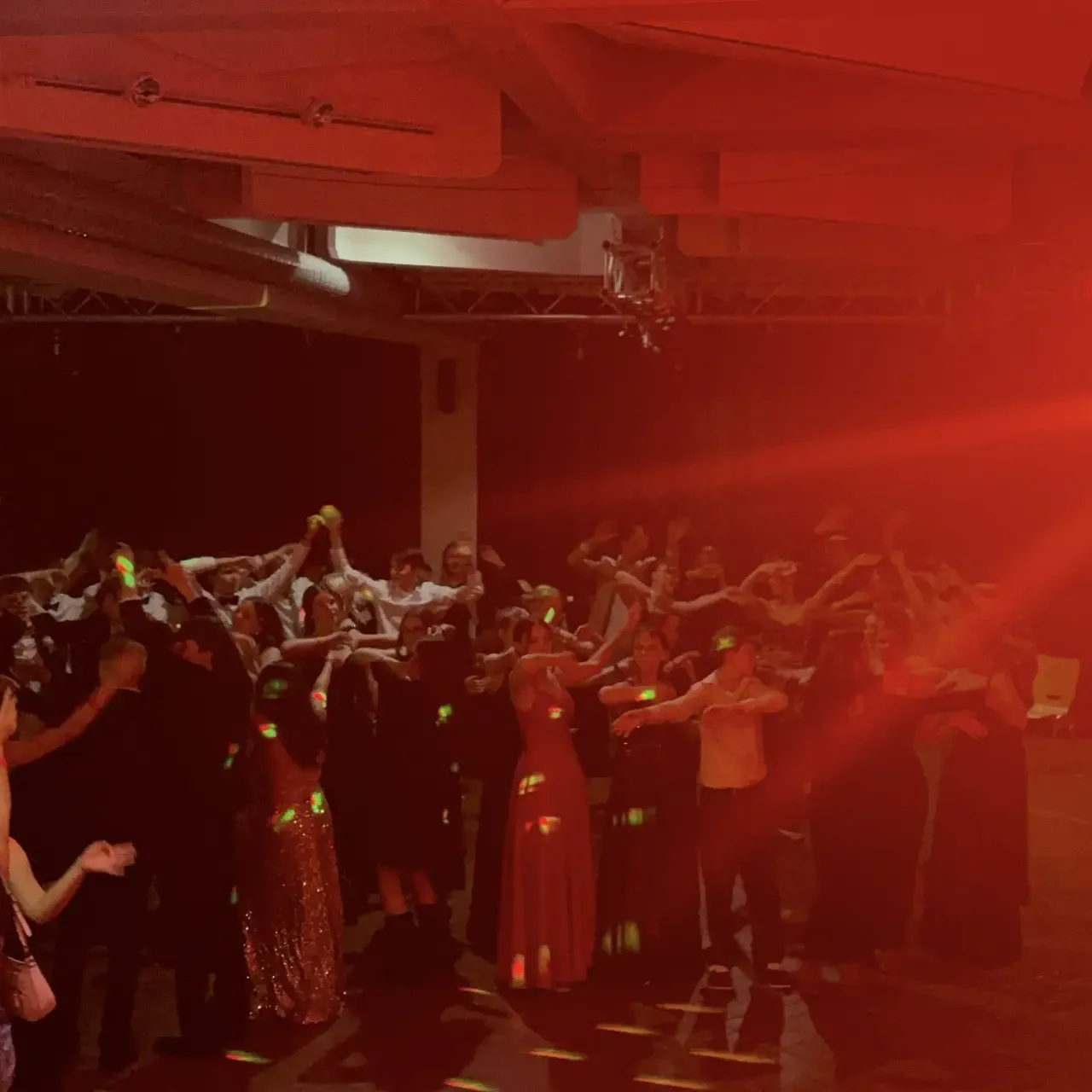 IMG 20251122 230057.JPG compressed uai IMG_20251122_230057.JPG_compressed – Orange.Partyband – Live-Band für Hochzeit, Events & Party