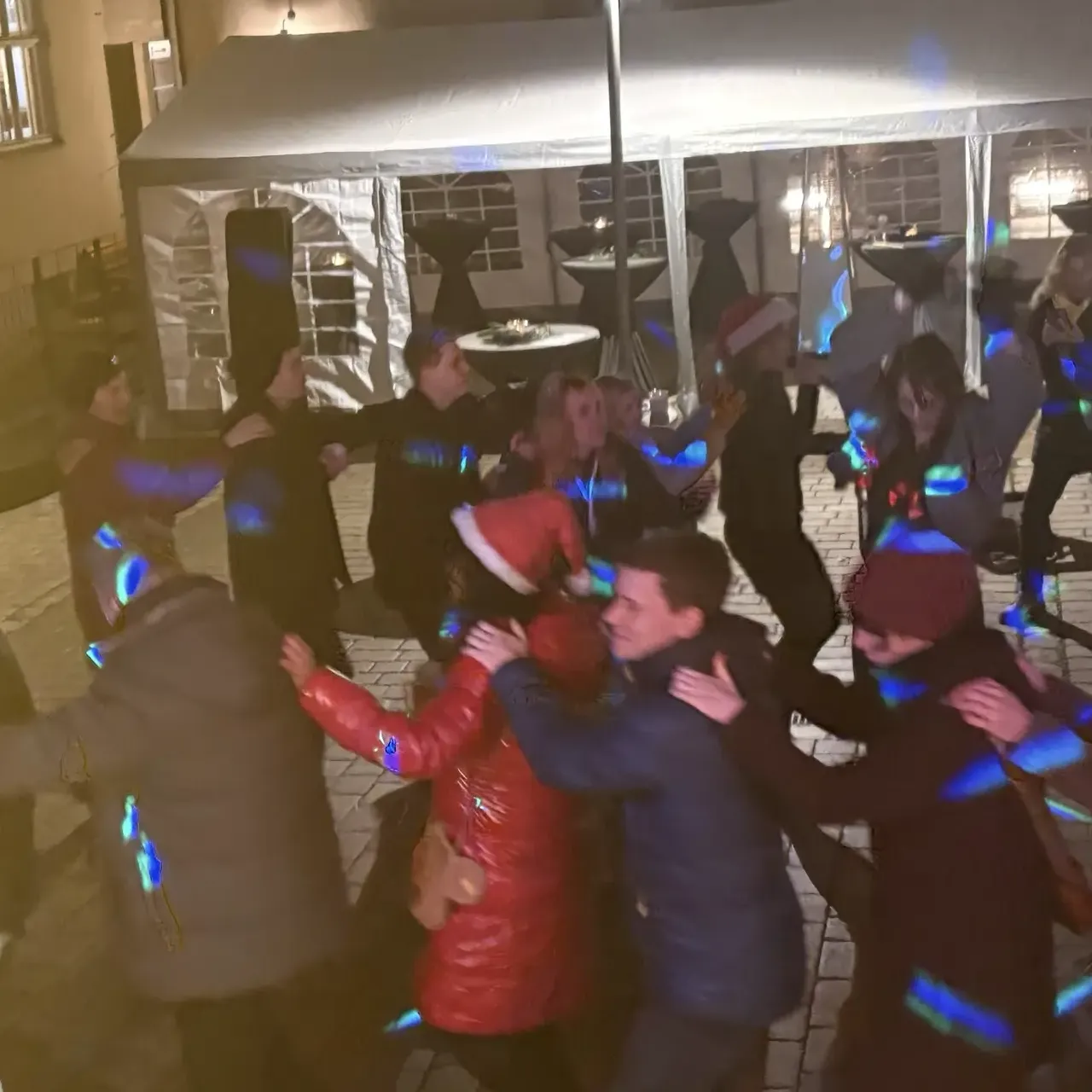 IMG 20251213 210136 1.HEIC compressed uai IMG_20251213_210136_1.HEIC_compressed – Orange.Partyband – Live-Band für Hochzeit, Events & Party